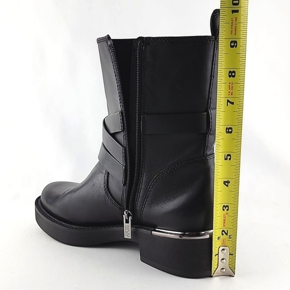 NWT DKNY Women's Taeta Black Leather Zip Moto Chunky Short Boots Size 8.5M - Picture 12 of 16